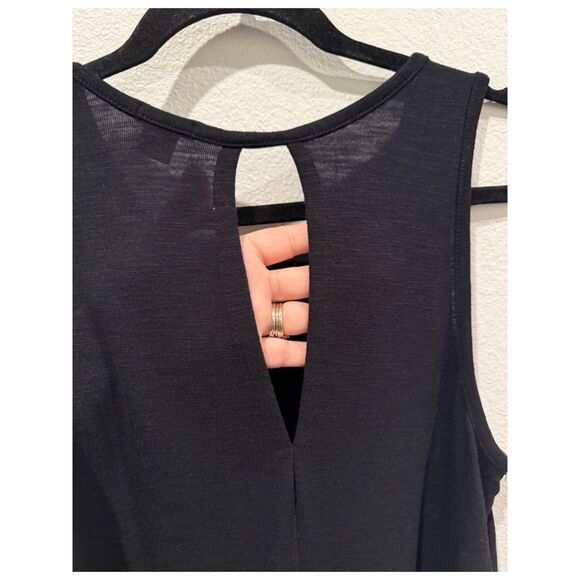 J.CREW Drapey Sleeveless Silky Hem Keyhole Back Black Tunic Tank Top - Picture 5 of 5